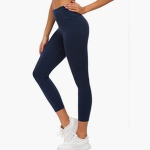 Queenieke 7/8 Leggings - Size XS